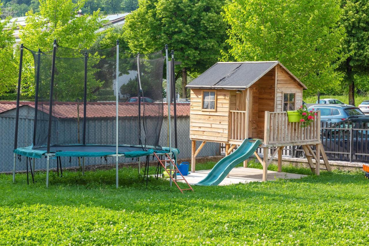 Villa Rosetta & Romeo Family Apartment Костермано Екстериор снимка